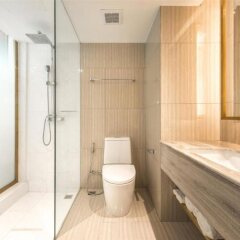 Отель A-One The Royal Cruise Hotel Pattaya Таиланд, Паттайя - отзывы, цены и фото номеров - забронировать отель A-One The Royal Cruise Hotel Pattaya онлайн ванная