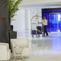 King Evelthon Beach Hotel & Resort развлечения