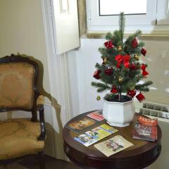 Отель Dukes Corner Guest House