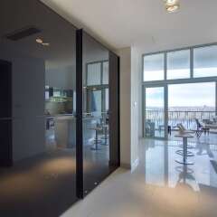 Отель Marvellous Apartment in Tigne Point With Pool Мальта, Слима - отзывы, цены и фото номеров - забронировать отель Marvellous Apartment in Tigne Point With Pool онлайн балкон