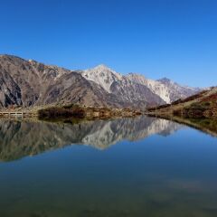 Отель Hakuba Kaze no Ko Хакуба приотельная территория