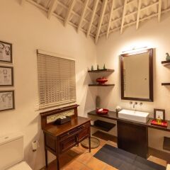 Отель Taru Villas - Rock Villa Шри-Ланка, Бентота - отзывы, цены и фото номеров - забронировать отель Taru Villas - Rock Villa онлайн удобства в номере