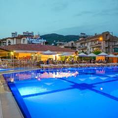 Aloria Garden Hotel бассейн фото 2