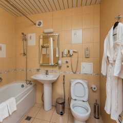 Гостиница Форум в Рязани 7 отзывов об отеле, цены и фото номеров - забронировать гостиницу Форум онлайн Рязань ванная