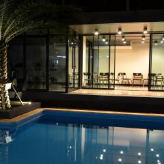 Отель Grand Marina Residence бассейн
