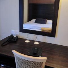 Отель Hôtel Derby Eiffel удобства в номере
