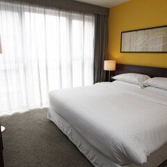 Отель Four Points by Sheraton Bolzano Больцано комната для гостей фото 3