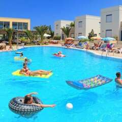Meropi Hotel & Apartments бассейн фото 12