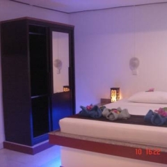 Отель Lanta Island Resort сейф в номере