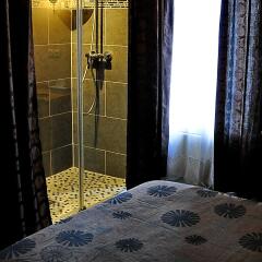 Отель Hôtel des Buttes Chaumont комната для гостей