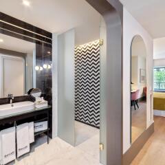 Отель Barcelo Torre de Madrid Испания, Мадрид - 1 отзыв об отеле, цены и фото номеров - забронировать отель Barcelo Torre de Madrid онлайн ванная