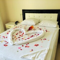 Bir Umut Hotel сейф в номере