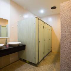 Orchid Hostel Бангкок ванная