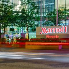 Отель Vancouver Marriott Pinnacle Downtown Hotel Канада, Ванкувер - отзывы, цены и фото номеров - забронировать отель Vancouver Marriott Pinnacle Downtown Hotel онлайн городской автобус