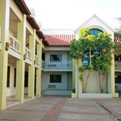 Отель Brisas Del Mar Rosarito Beach парковка