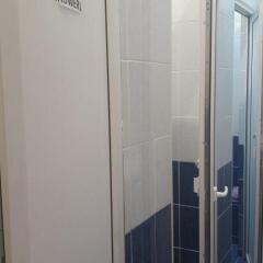 Гостиница Yo Hostel Na Lenina в Екатеринбурге отзывы, цены и фото номеров - забронировать гостиницу Yo Hostel Na Lenina онлайн Екатеринбург ванная