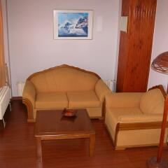 Airport Hotel Les Amis комната для гостей