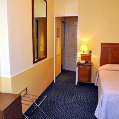 Hotel Roma E Rocca Cavour комната для гостей фото 3
