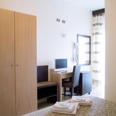 Hotel Calypso Римини комната для гостей
