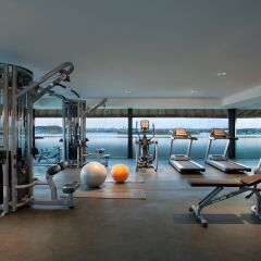Отель Ramada by Wyndham Bali Sunset Road Kuta фитнесс-зал