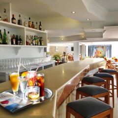 Hotel Roc Illetas гостиничный бар