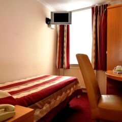 Queens Park Hotel удобства в номере