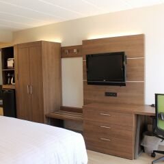 Отель Holiday Inn Express & Suites Charlottetown удобства в номере