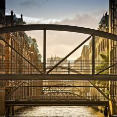 Отель Holiday Inn Express Hamburg - City Hauptbahnhof Германия, Гамбург - отзывы, цены и фото номеров - забронировать отель Holiday Inn Express Hamburg - City Hauptbahnhof онлайн балкон