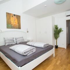 Отель Vienna Hotspot - Wien Mitte Австрия, Вена - отзывы, цены и фото номеров - забронировать отель Vienna Hotspot - Wien Mitte онлайн комната для гостей фото 2