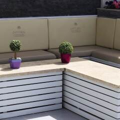 Отель Pebbles Boutique Aparthotel парковка