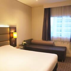 Отель ibis styles Sharjah Hotel ОАЭ, Шарджа - отзывы, цены и фото номеров - забронировать отель ibis styles Sharjah Hotel онлайн комната для гостей