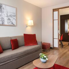 Отель Aparthotel Adagio Geneve Mont Blanc комната для гостей фото 5