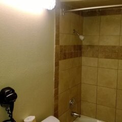 Отель Downtown Value Inn ванная