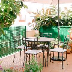 Отель Hostal Valencia спортивное сооружение