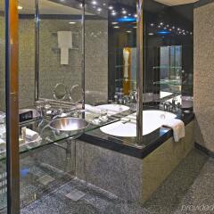 Отель Hilton Dubai Creek спа