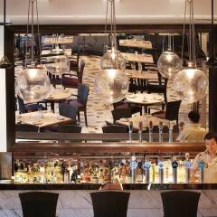 Singapore Marriott Tang Plaza Hotel развлечения