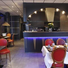 Отель Adonis Marseille Vieux Port гостиничный бар