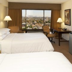 Отель Beverly Hills Marriott США, Лос-Анджелес - отзывы, цены и фото номеров - забронировать отель Beverly Hills Marriott онлайн комната для гостей фото 2