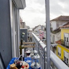 Апартаменты Lisbon Core Apartments In Bairro Alto, Chiado балкон