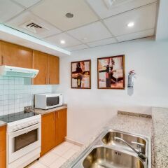 Апартаменты Short Booking - 1 BDR Apartment Greens в номере