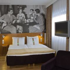 Отель Holiday Inn Helsinki - Vantaa Airport Финляндия, Вантаа - 9 отзывов об отеле, цены и фото номеров - забронировать отель Holiday Inn Helsinki - Vantaa Airport онлайн комната для гостей фото 5
