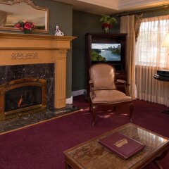 Отель Red Coach Inn США, Ниагара-Фолс - отзывы, цены и фото номеров - забронировать отель Red Coach Inn онлайн интерьер отеля