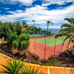 Отель SBH Club Paraíso Playa - All Inclusive Испания, Эскинсо - отзывы, цены и фото номеров - забронировать отель SBH Club Paraíso Playa - All Inclusive онлайн спортивное сооружение