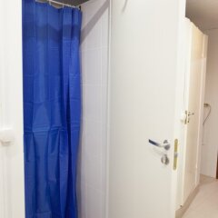 Гостиница Weekend Hostel в Москве 11 отзывов об отеле, цены и фото номеров - забронировать гостиницу Weekend Hostel онлайн Москва ванная