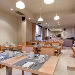 Отель Apartahotel Exe Campus San Mamés Испания, Леон - отзывы, цены и фото номеров - забронировать отель Apartahotel Exe Campus San Mamés онлайн питание фото 3