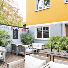 Отель Five Reasons Hotel & Hostel Германия, Нюрнберг - 1 отзыв об отеле, цены и фото номеров - забронировать отель Five Reasons Hotel & Hostel онлайн балкон