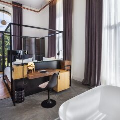 Отель One Shot Tabakalera House Испания, Сан-Себастьян - отзывы, цены и фото номеров - забронировать отель One Shot Tabakalera House онлайн удобства в номере фото 2