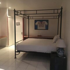 Отель Casa De La Condesa By Extended Stay Мехико комната для гостей