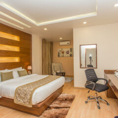 Отель Yatri Suites and Spa, Kathmandu Непал, Катманду - отзывы, цены и фото номеров - забронировать отель Yatri Suites and Spa, Kathmandu онлайн комната для гостей фото 5