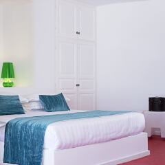 Отель Avant Garde Suites комната для гостей фото 3